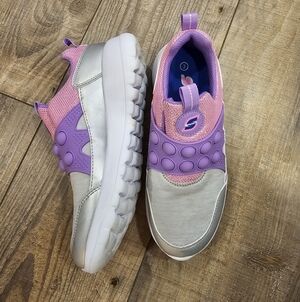 Skechers Sport Pop It Slip On Sneakers Shoes Girls Size 3 Worn Once Purple